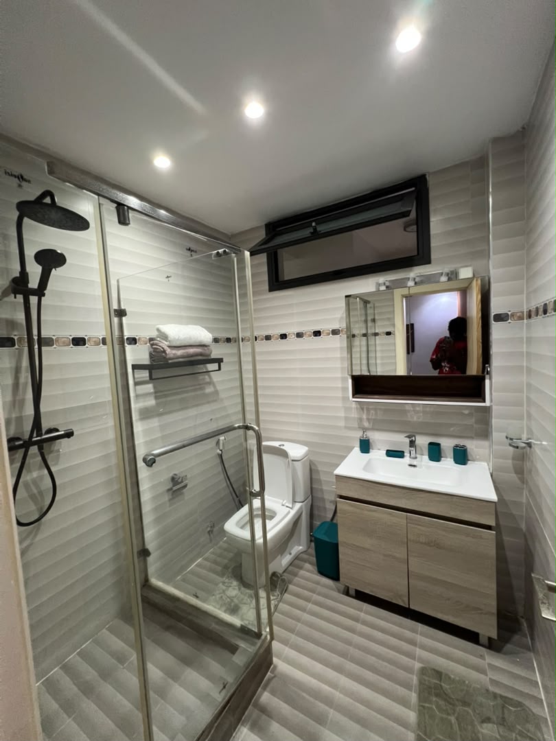 Appartement meublé n°2 — Salle de bain