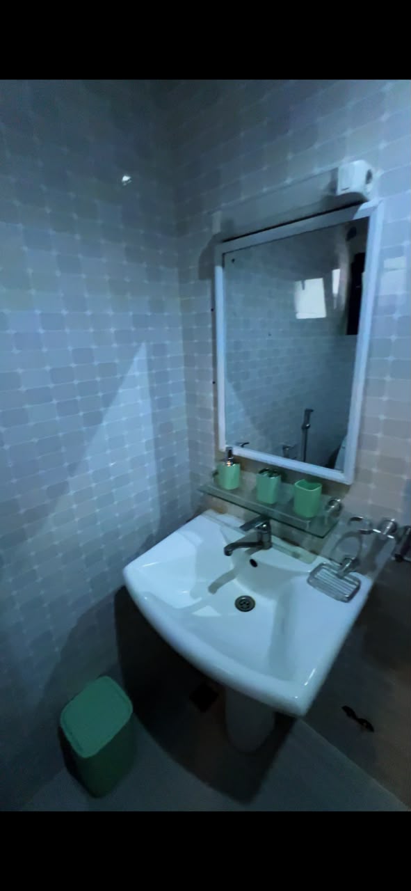 Appartement meublé n°3 — Lavabo